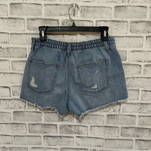 Women’s Aerie light wash distressed jean shorts small - Picture 2 of 4